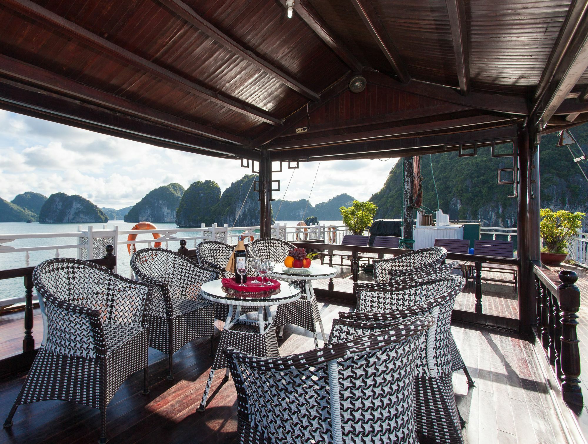 Halong Lavender Cruises Hotel Ha Long Buitenkant foto