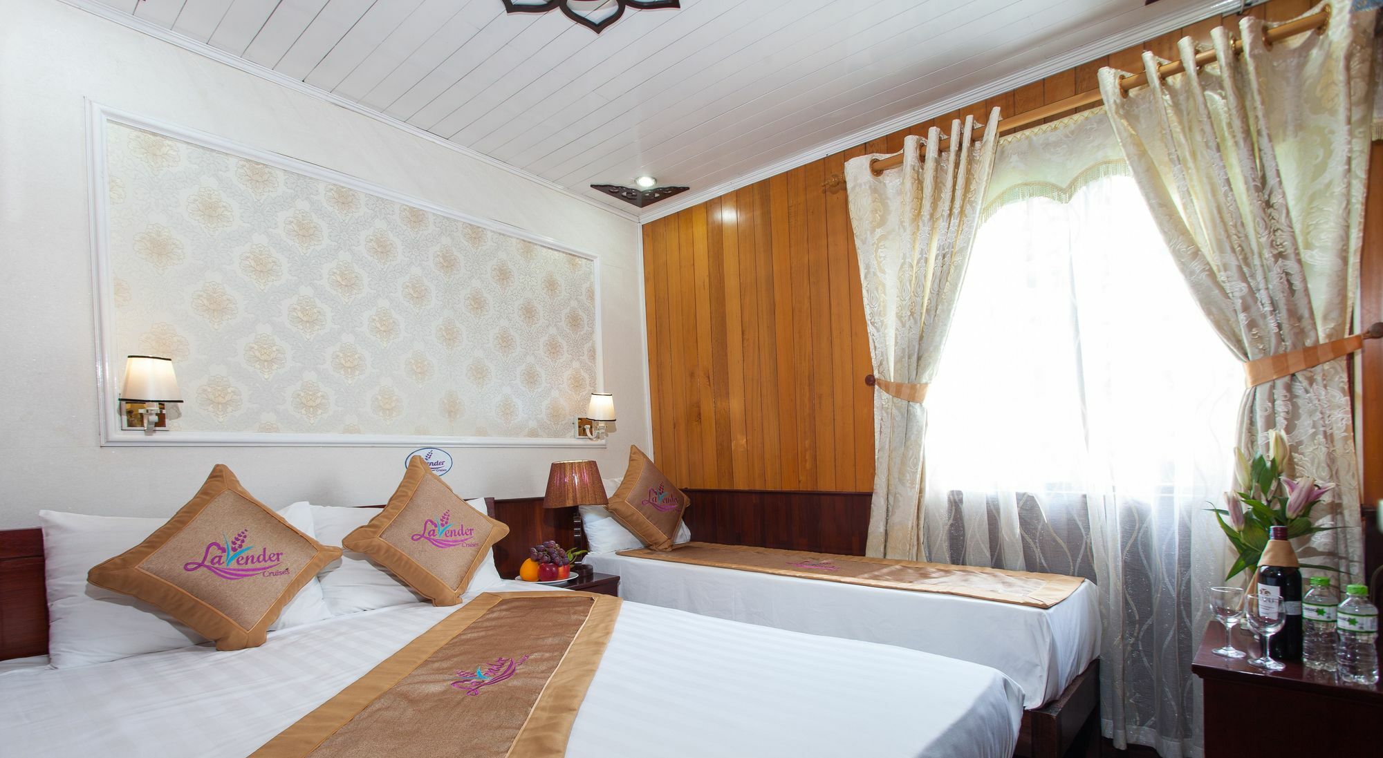 Halong Lavender Cruises Hotel Ha Long Buitenkant foto